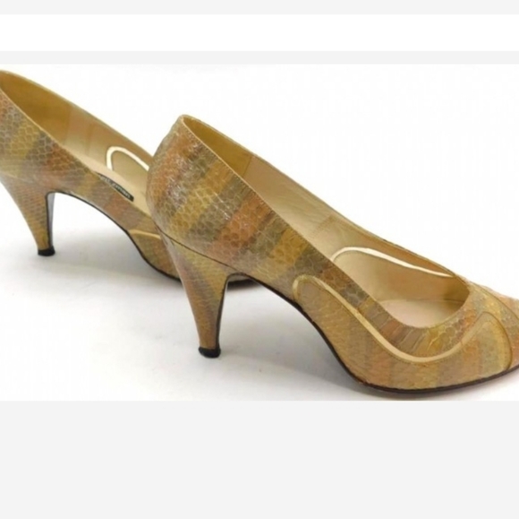 Stuart Weitzman Heels - Picture 2 of 3